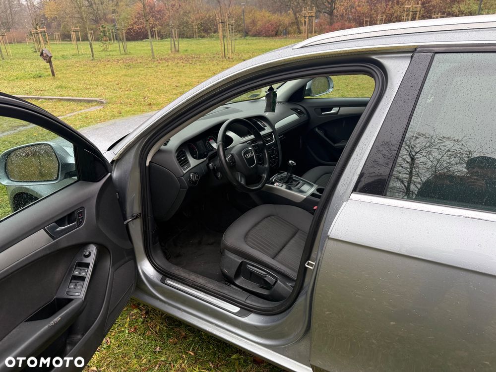 Audi A4 Avant 2.0 TDI DPF Ambiente - 8