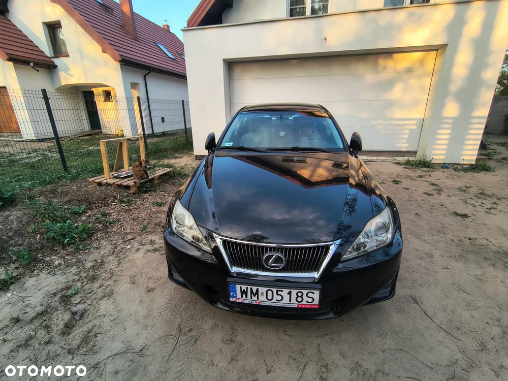 Lexus IS 200d - 4