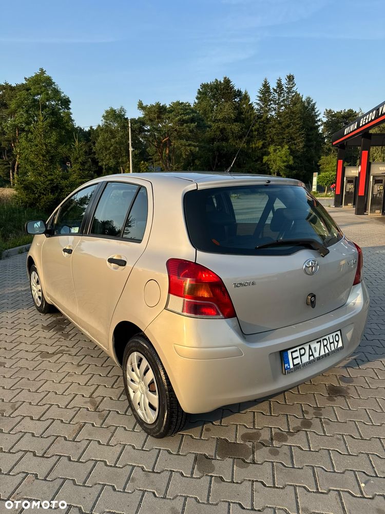 Toyota Yaris 1.0 Luna A/C - 7