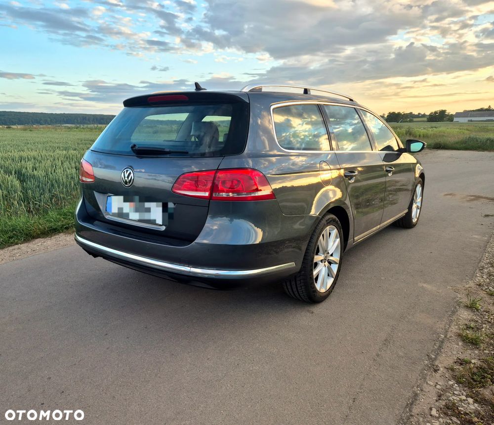 Volkswagen Passat 2.0 TDI Comfortline - 4