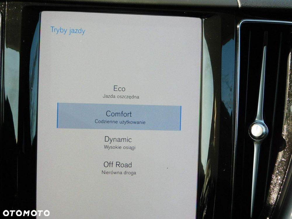 Volvo XC 60 D3 Momentum Pro - 20