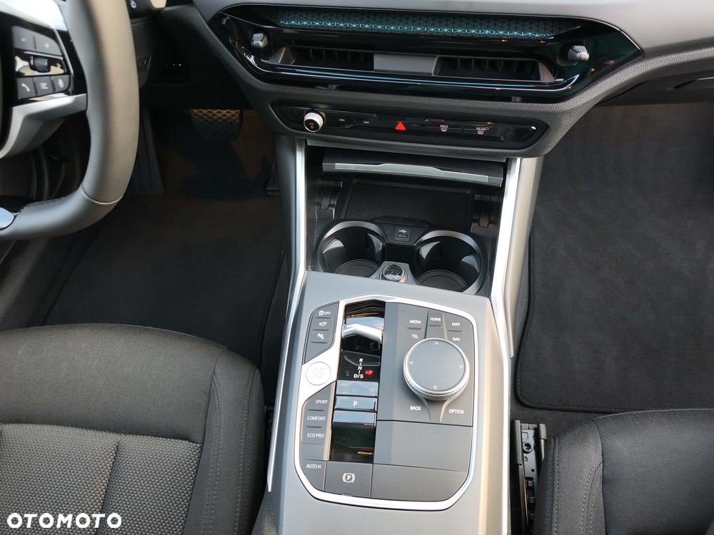 BMW Seria 3 318d Advantage - 34