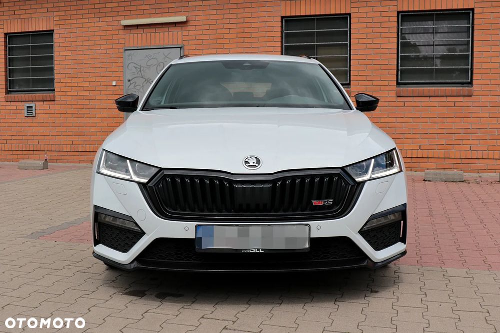 Skoda Octavia 2.0 TDI DSG RS - 5