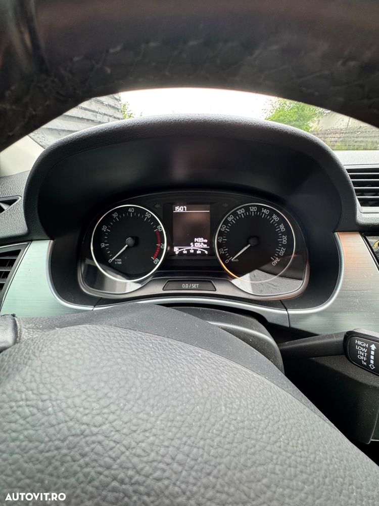 Skoda Fabia 1.0 MPI Ambition - 17