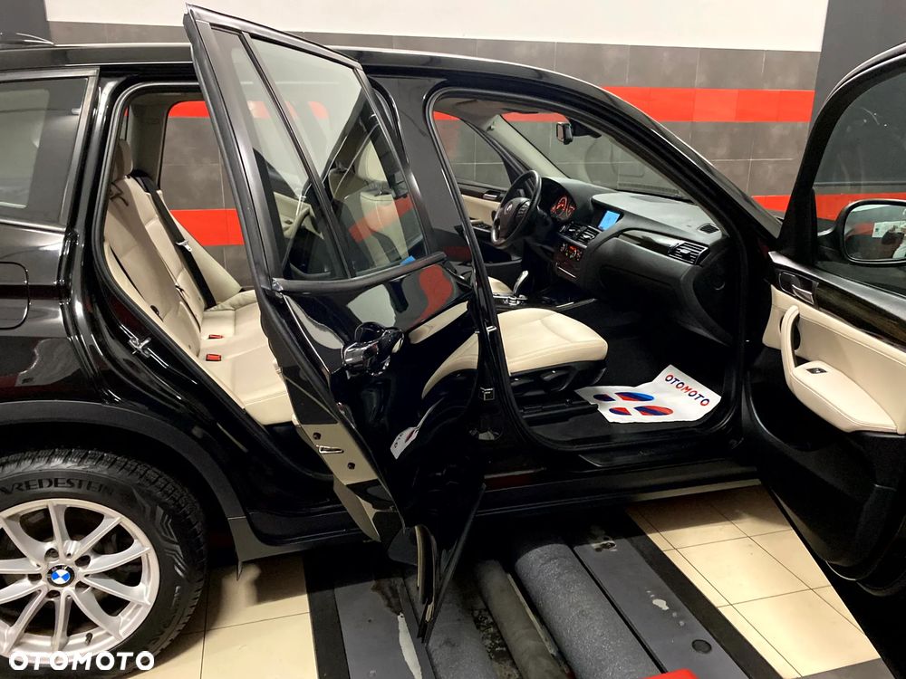 BMW X3 xDrive20d - 23