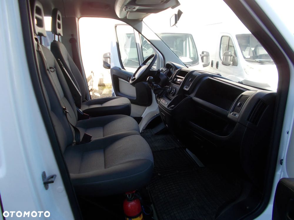 Peugeot Boxer Doka - 11