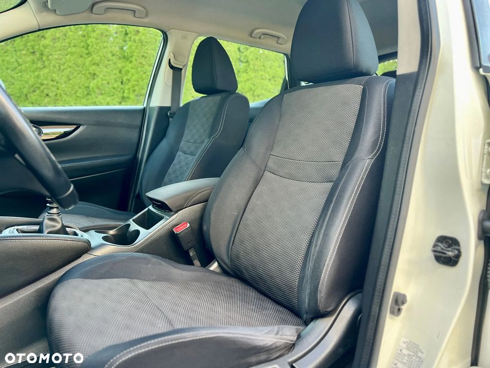 Nissan Qashqai 1.2 DIG-T Tekna - 24