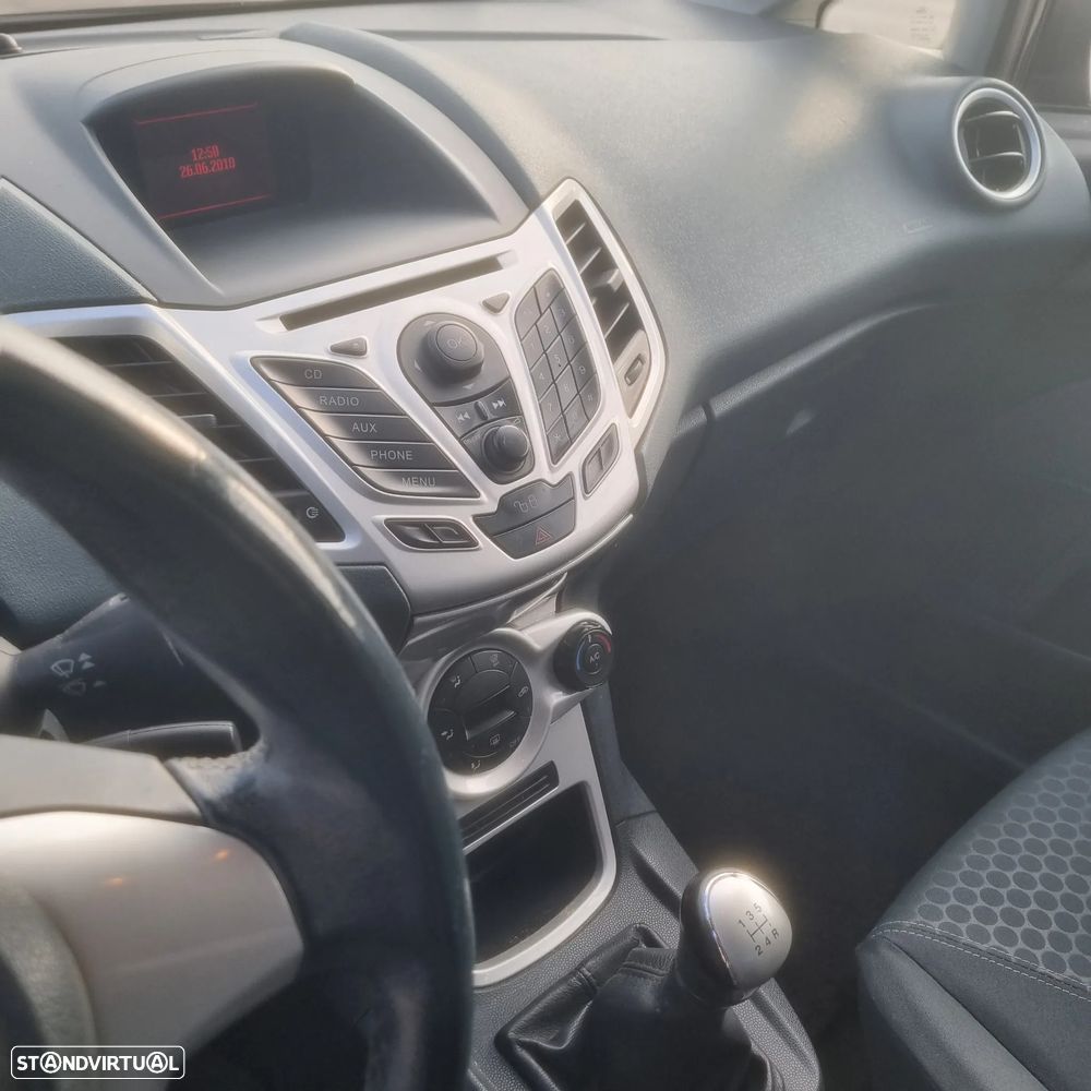 Ford Fiesta 1.4 TDCI Titanium - 7