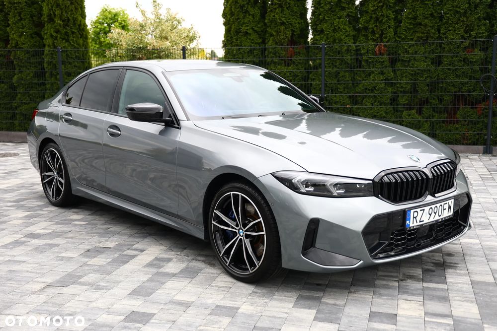 BMW Seria 3 330i xDrive M Sport - 1