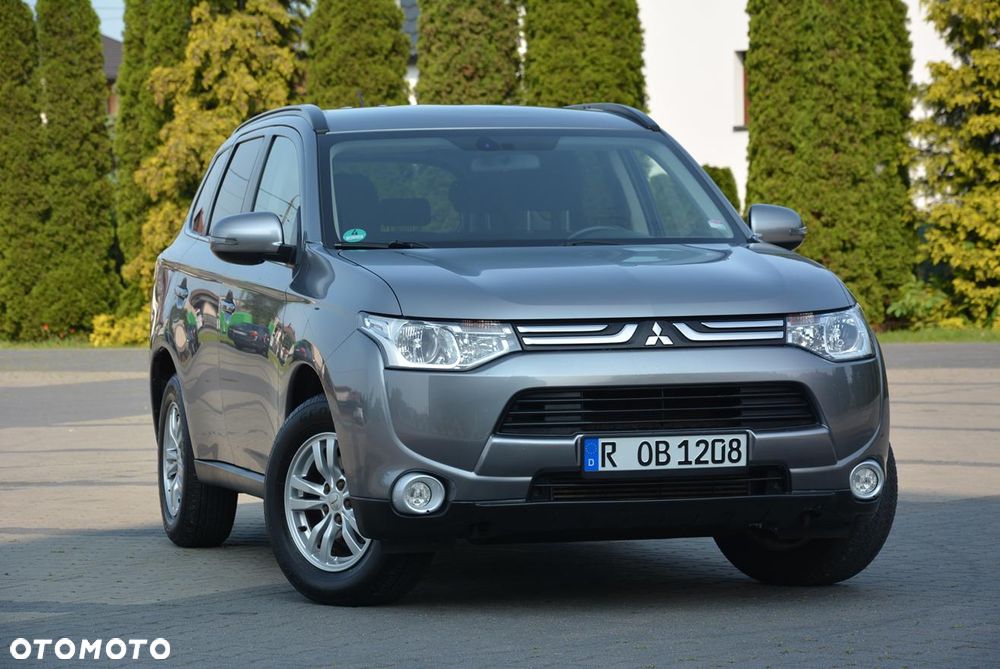 Mitsubishi Outlander 2.2 DID Intense + - 1
