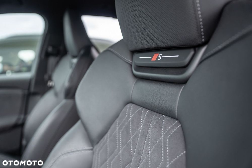 Audi Q6 e-tron - 10