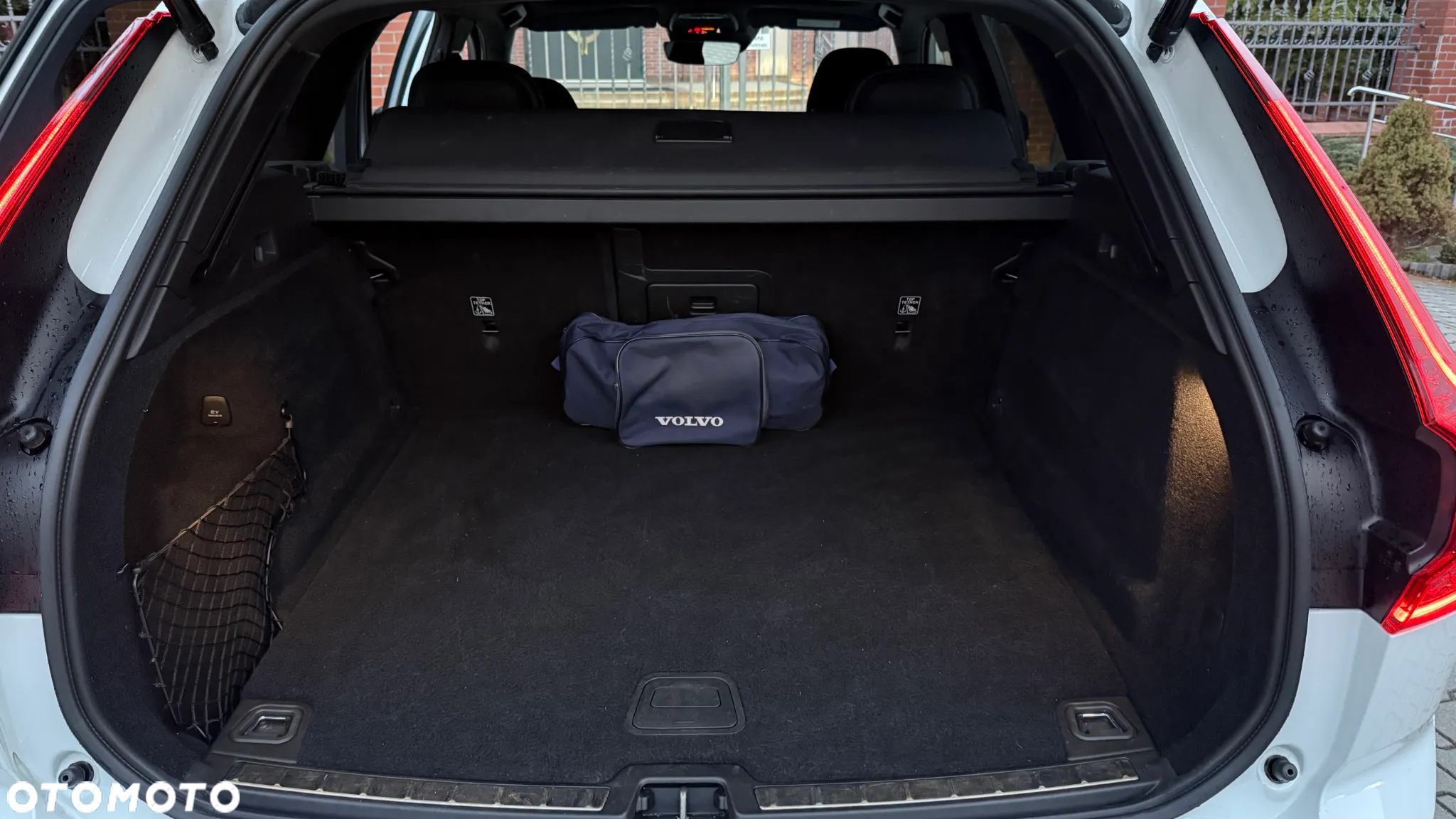 Volvo XC 60 T4 R-Design - 32