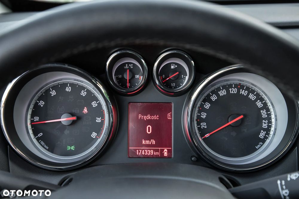 Opel Astra 1.6 Turbo Cosmo - 20