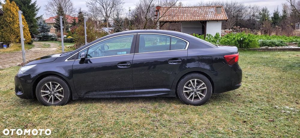 Toyota Avensis 1.8 Premium - 3