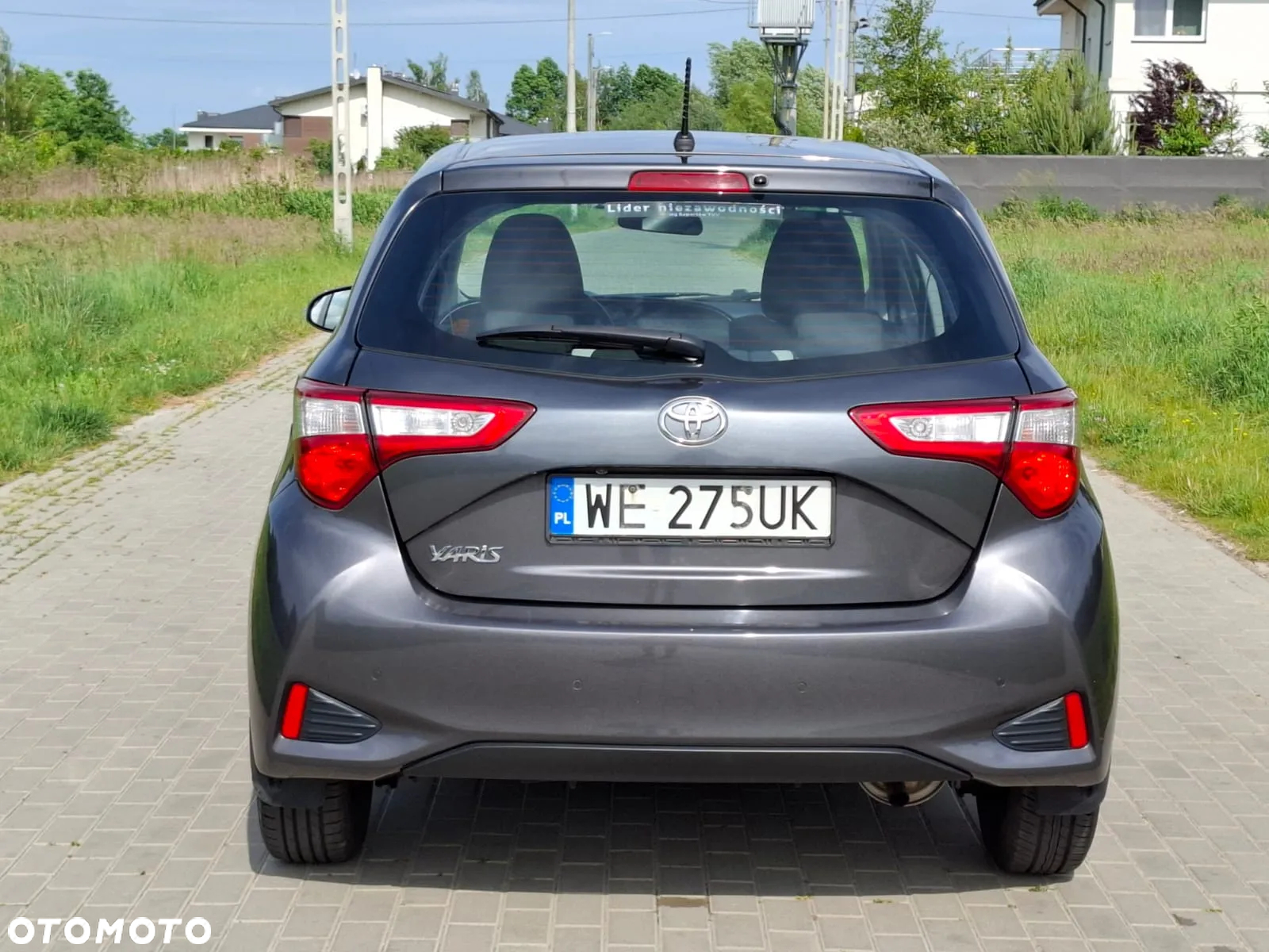 Toyota Yaris 1.0 Premium - 19