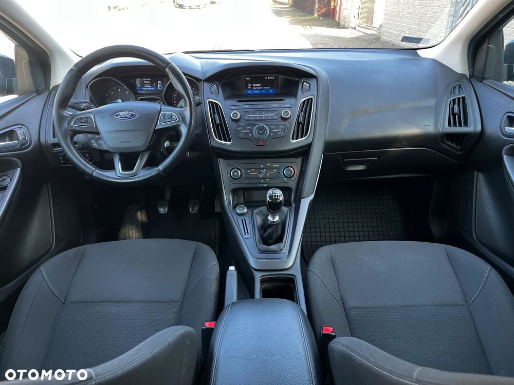Ford Focus - 8