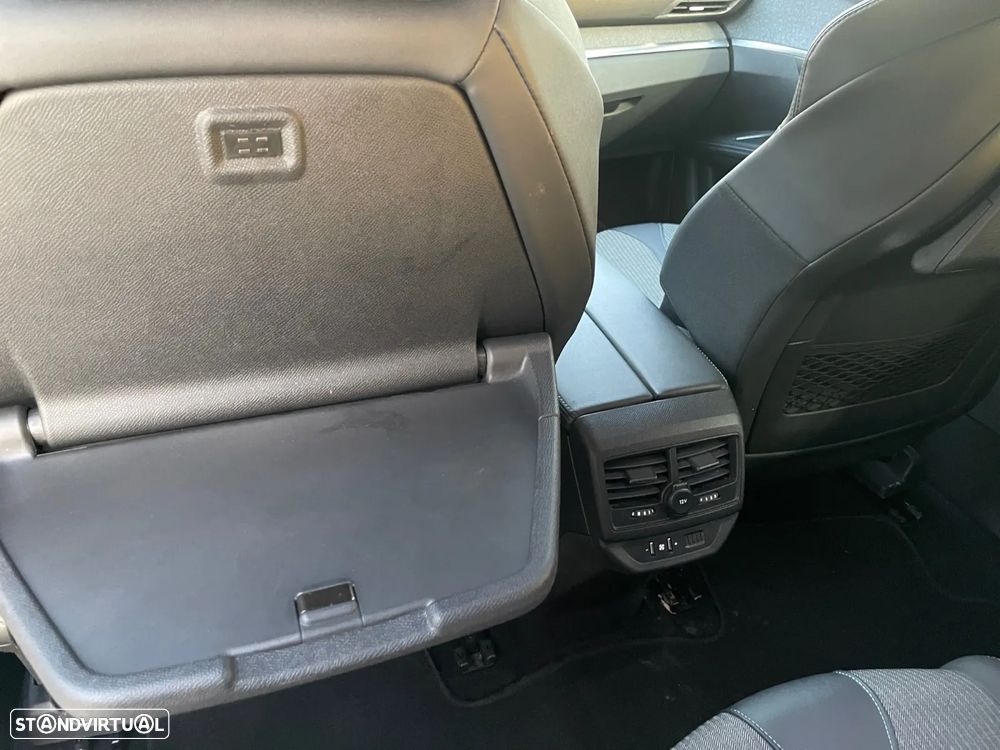 Peugeot 5008 1.2 PureTech Allure Pack EAT8 - 18