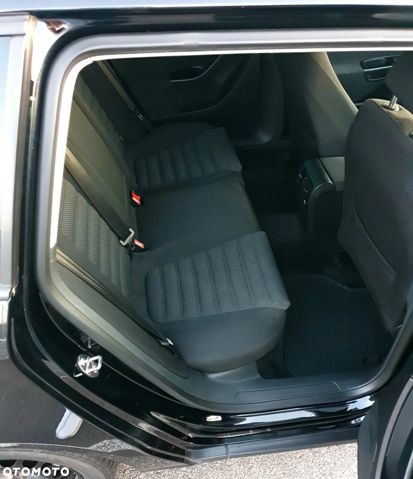 Volkswagen Passat Variant 1.8 TSI Sportline - 16