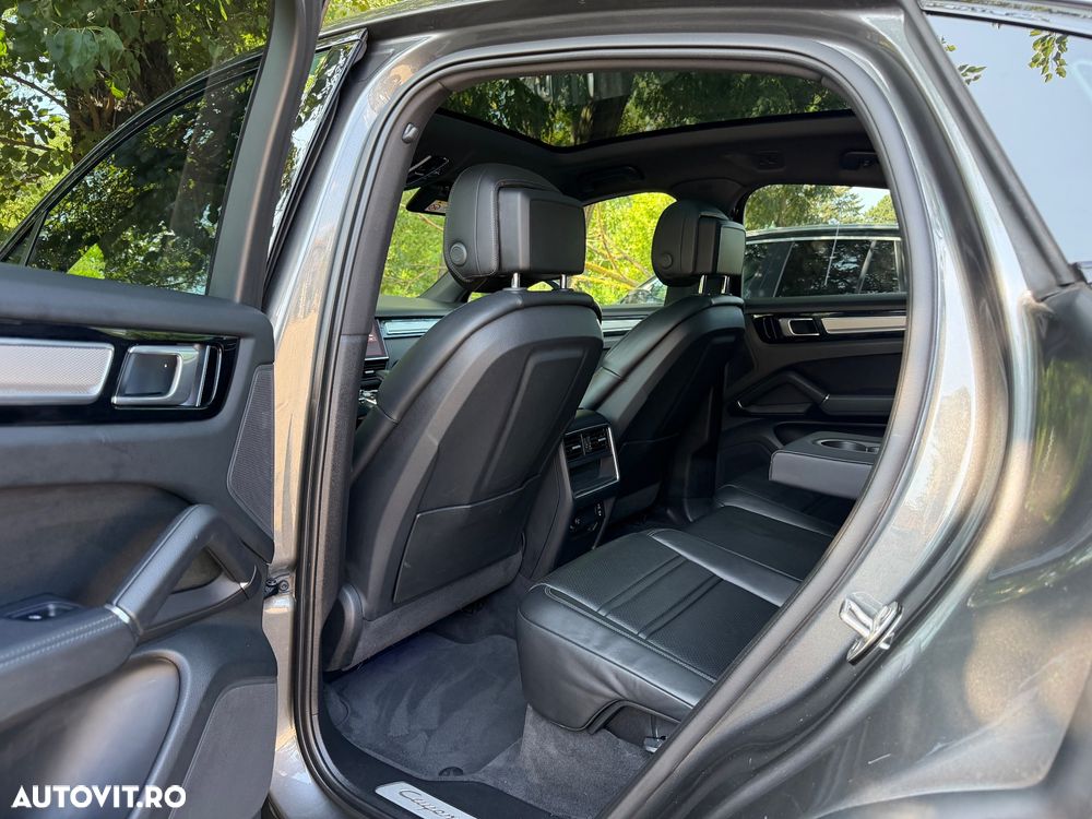 Porsche Cayenne E-Hybrid Tiptronic S - 8