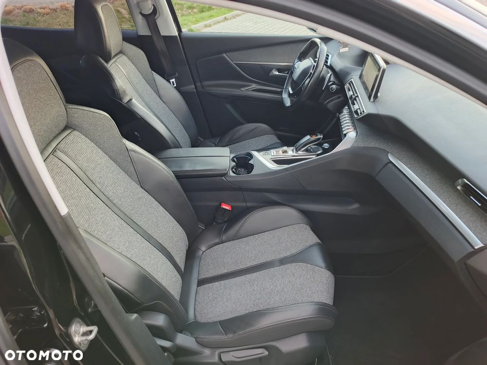 Peugeot 3008 - 25