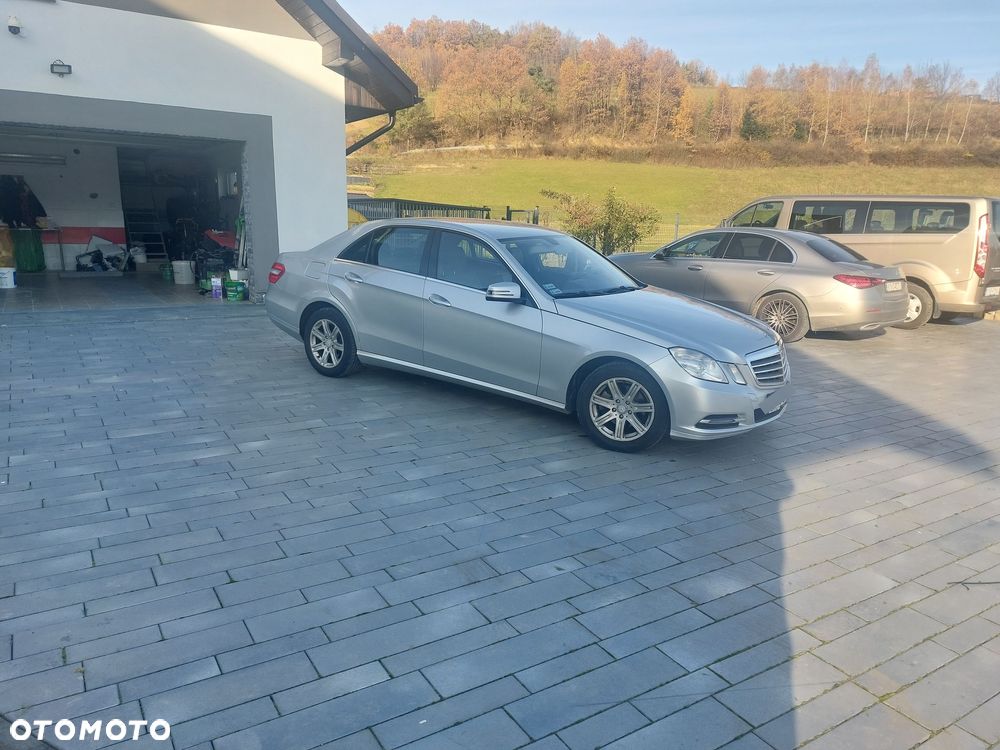 Mercedes-Benz Klasa E 200 CDI BlueEff Elegance - 27