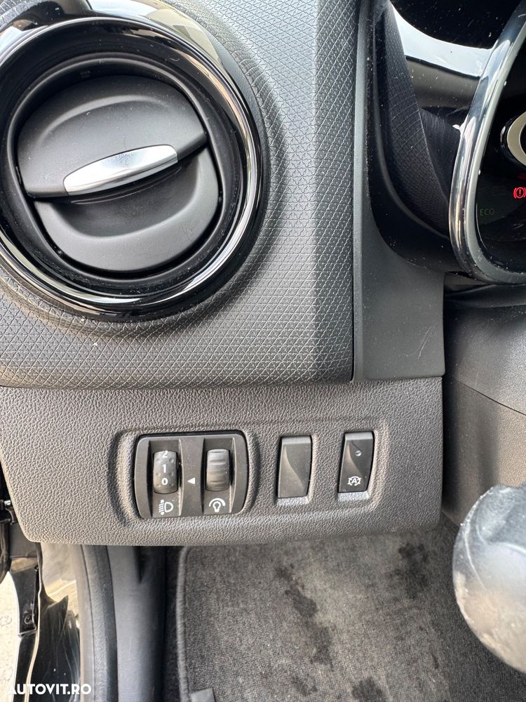 Renault Clio - 11