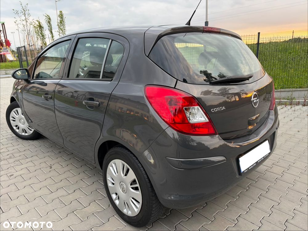 Opel Corsa - 4