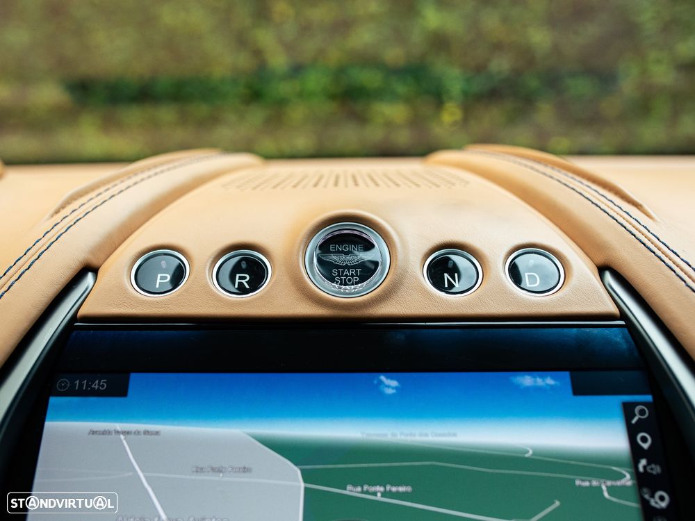 Aston Martin DBX Standard - 29