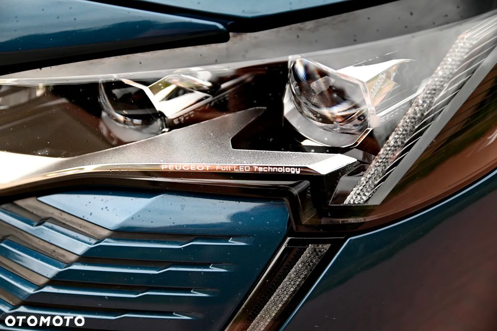 Peugeot 3008 225 e-EAT8 GT Pack - 19