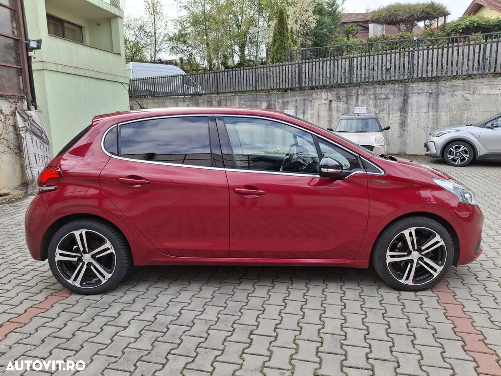 Peugeot 208 PureTech 110 Stop & Start Allure - 22