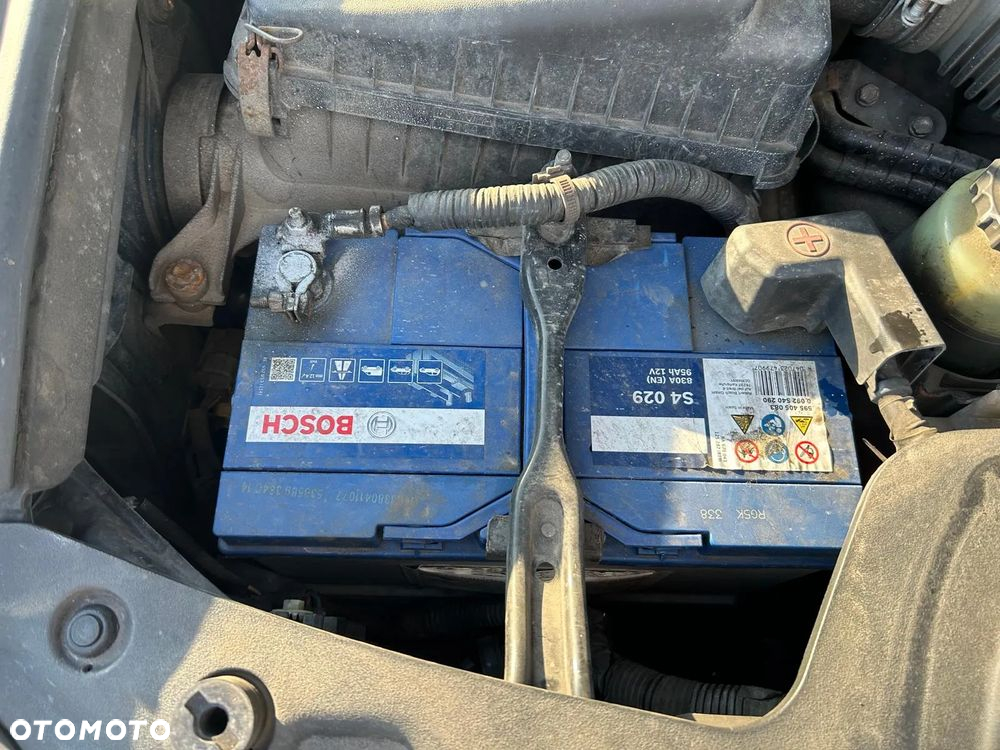 Toyota Land Cruiser LC 4.5 V8 D-4D Prestige Platinium 7os - 37