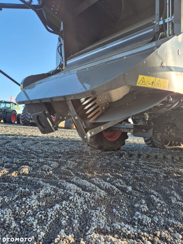 Claas LEXION 7600 - 17