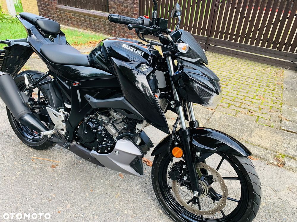 Suzuki GSX - 10