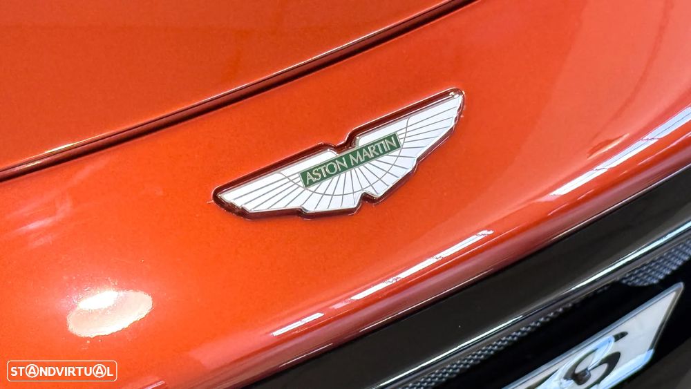 Aston Martin Vantage Coupe 4.0 Twin-Turbo V8 - 14