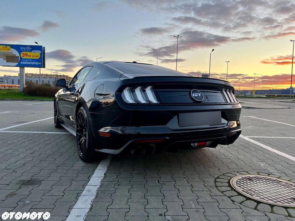 Ford Mustang 5.0 V8 GT - 10