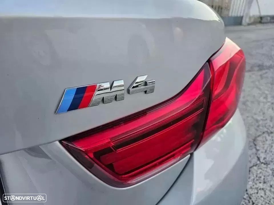 BMW M4 Auto - 27