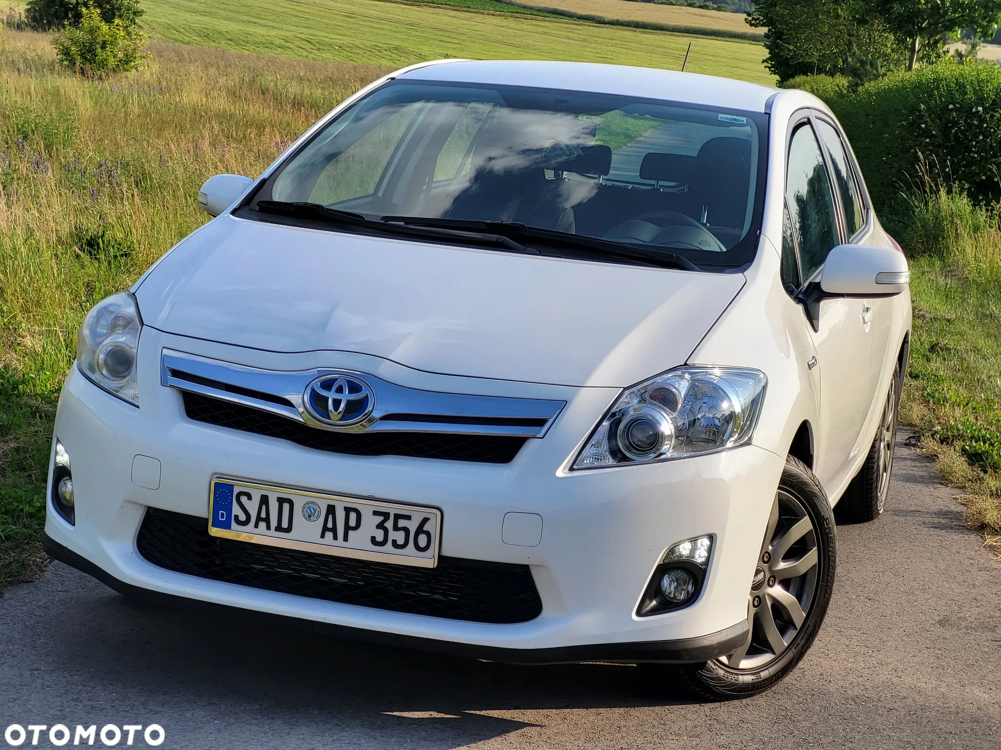 Toyota Auris 1.8 HSD Prestige NAVI - 5