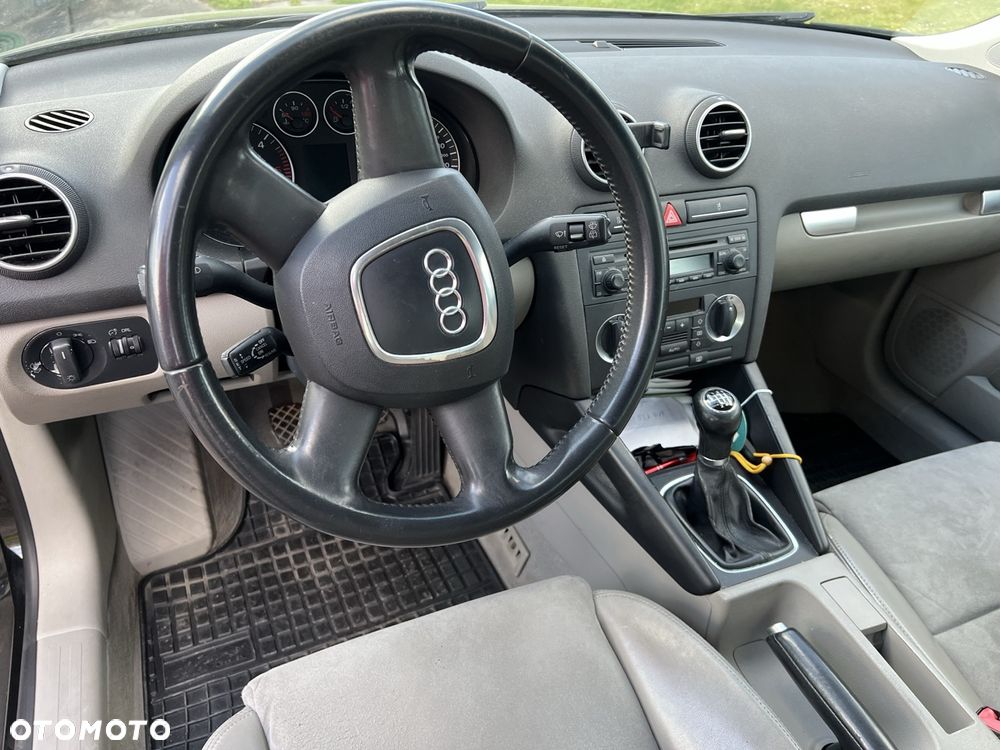 Audi A3 Sportback 2.0 TDI DPF Attraction - 7