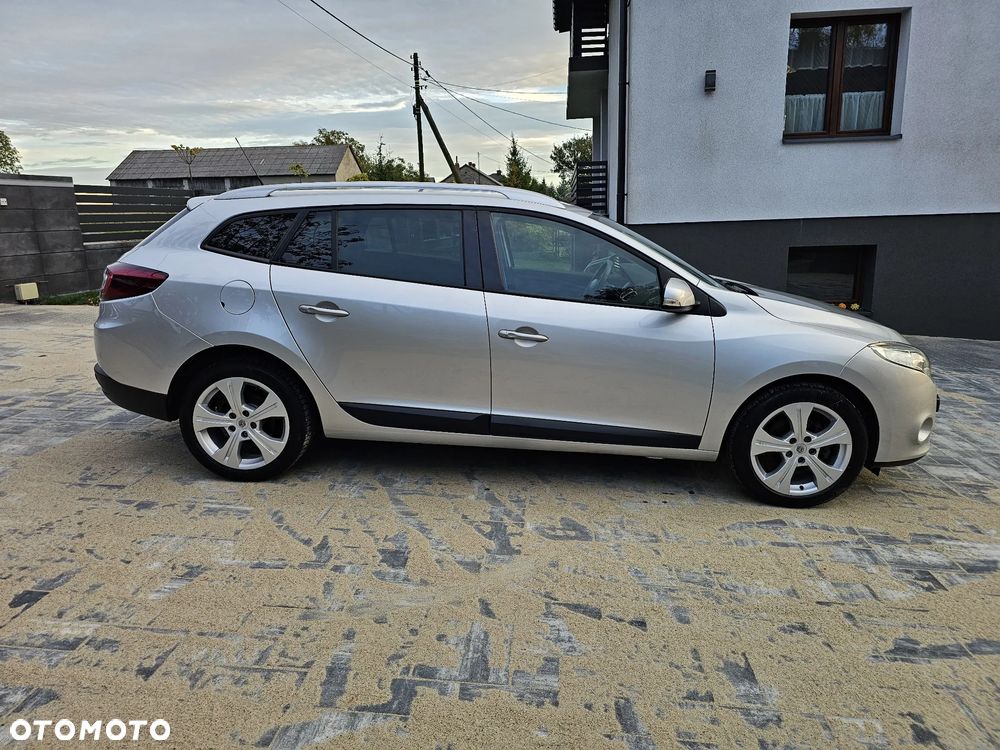 Renault Megane 2010 photo 3