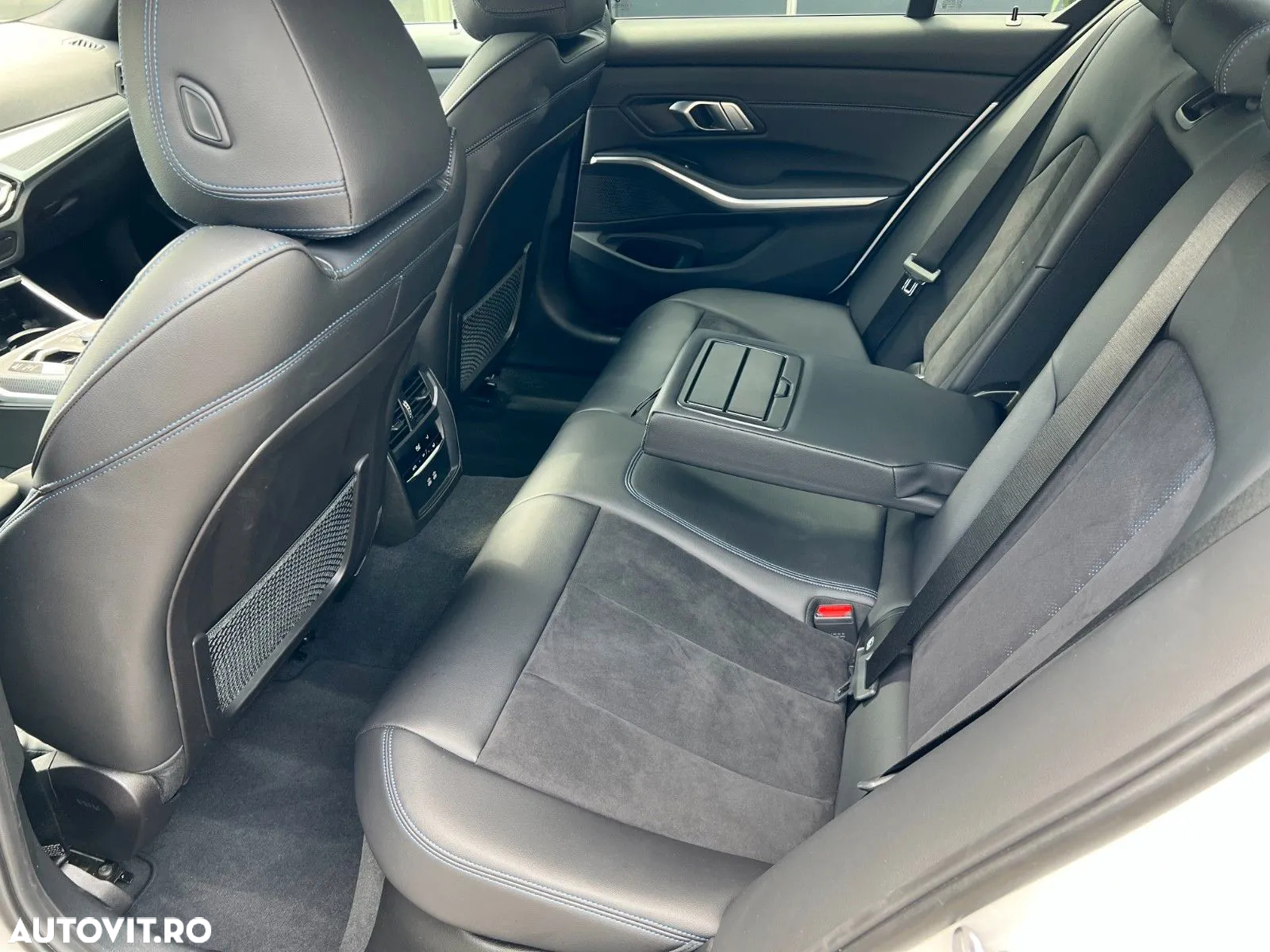 BMW Seria 3 320i AT - 16