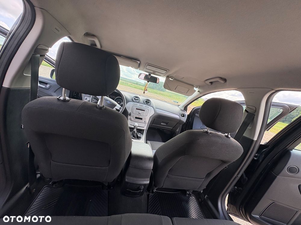 Ford Mondeo 1.8 TDCi Ambiente - 16