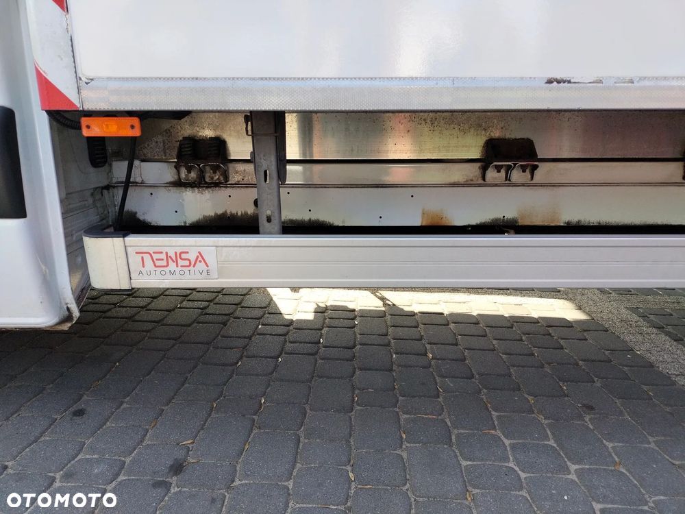 Mercedes-Benz SPRINTER - 17