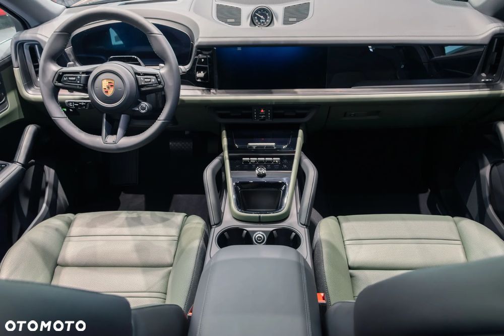 Porsche Cayenne E-Hybrid PHEV Black Edition - 16
