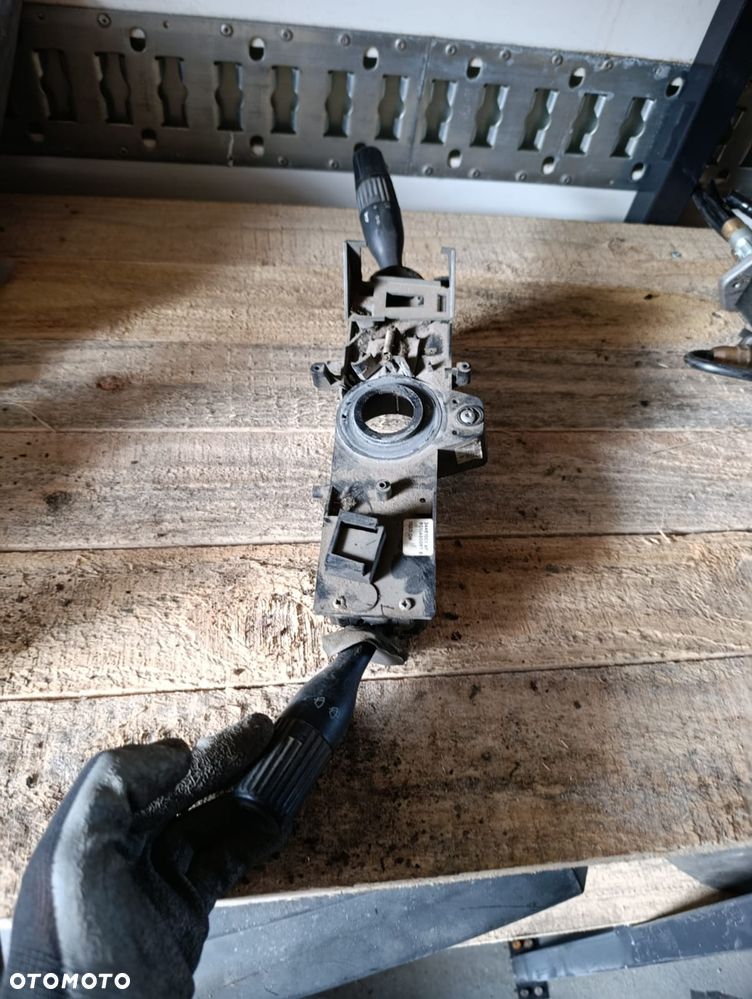 Pająk manetka kierunkowskazów wycieraczek 34366002 Renault Midlum - 8