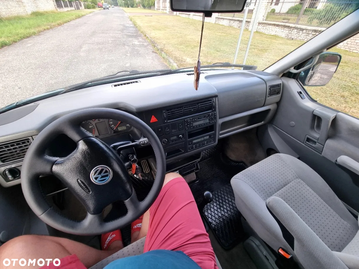 Volkswagen Multivan TDI syncro - 30