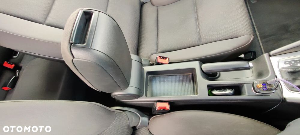 Audi A3 Sportback 2.0 TDI Ambiente S tronic - 33