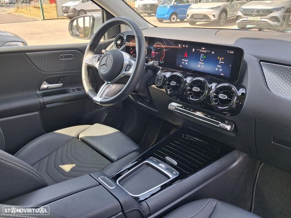 Mercedes-Benz B 180 d - 14