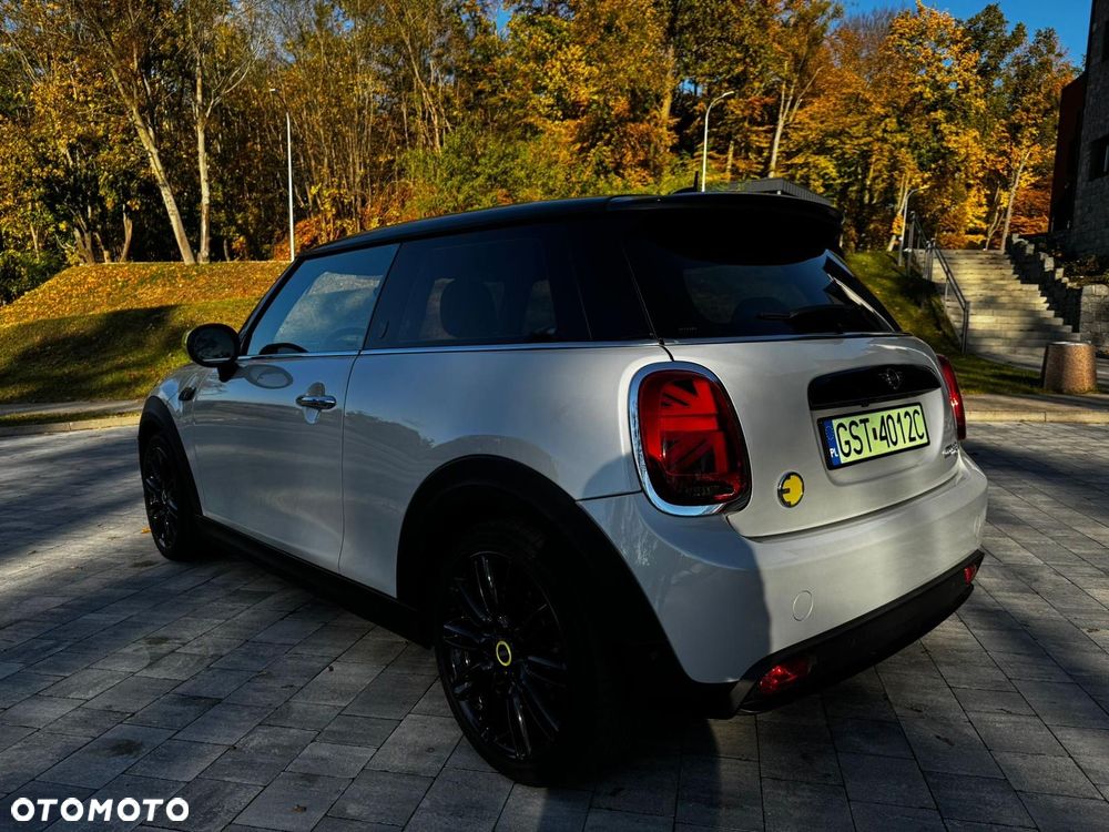 MINI Cooper SE Yours Trim - 2