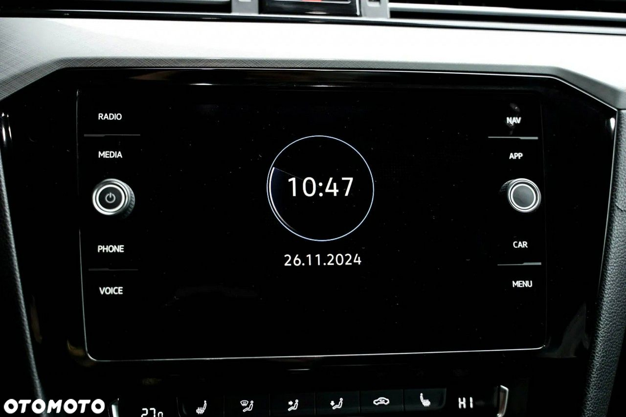 Volkswagen Passat - 35