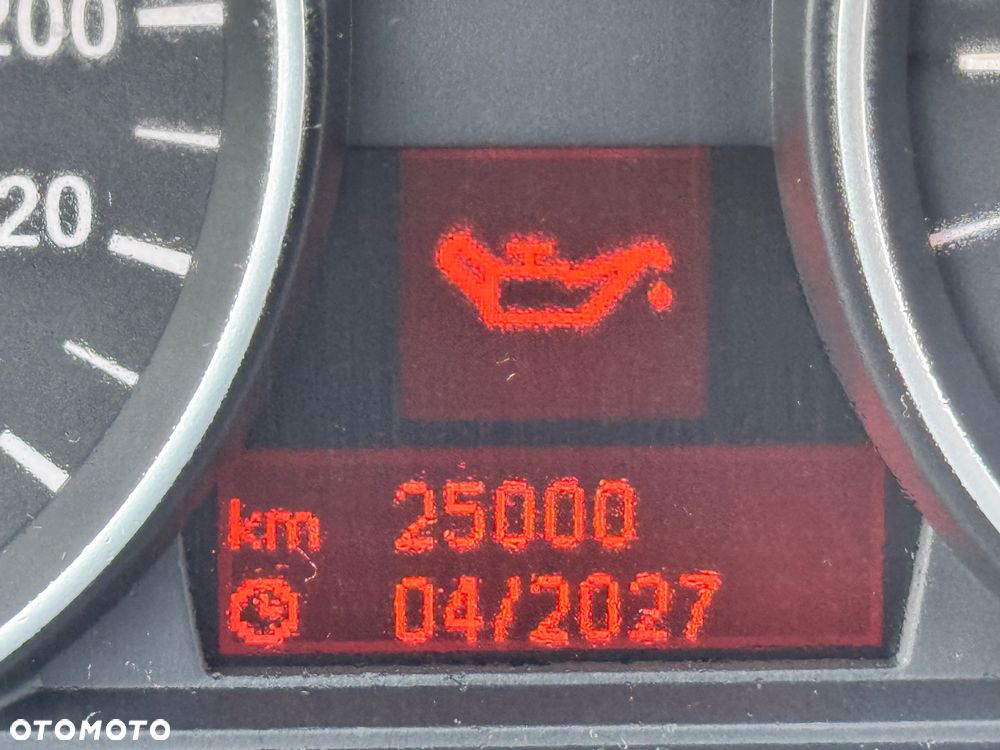 BMW Seria 1 118d DPF - 19